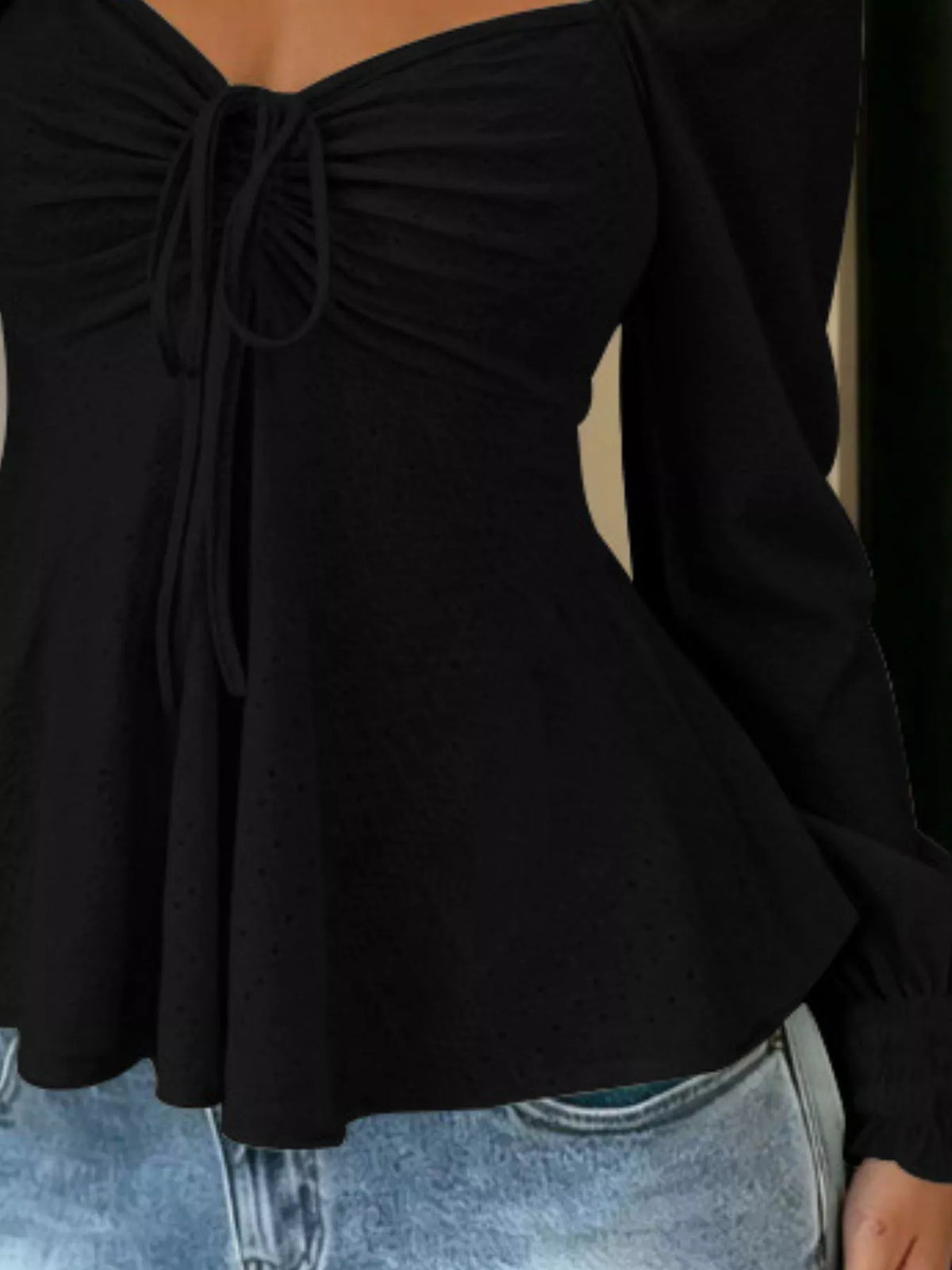 Rynkad topp med peplum – bild 6