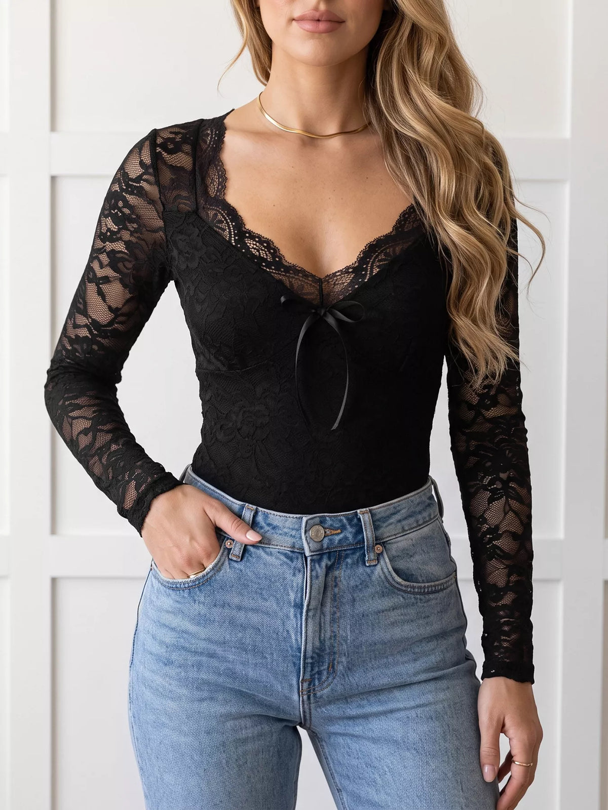 Långärmad body i spets – bild 4