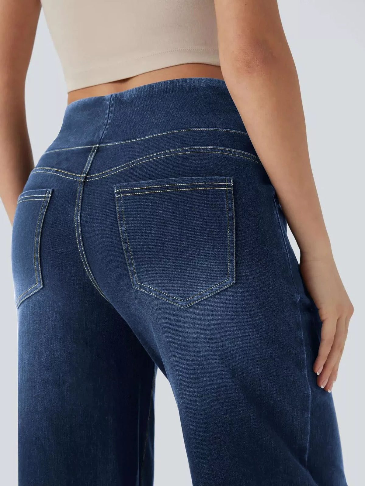 Jeans med pull on-modell och hög midja – bild 11