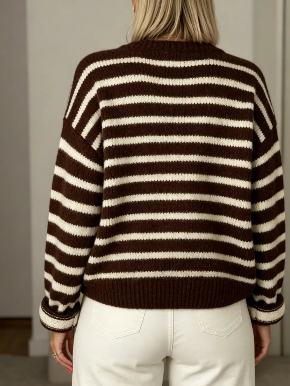 Randig cardigan med knappstängning – bild 8