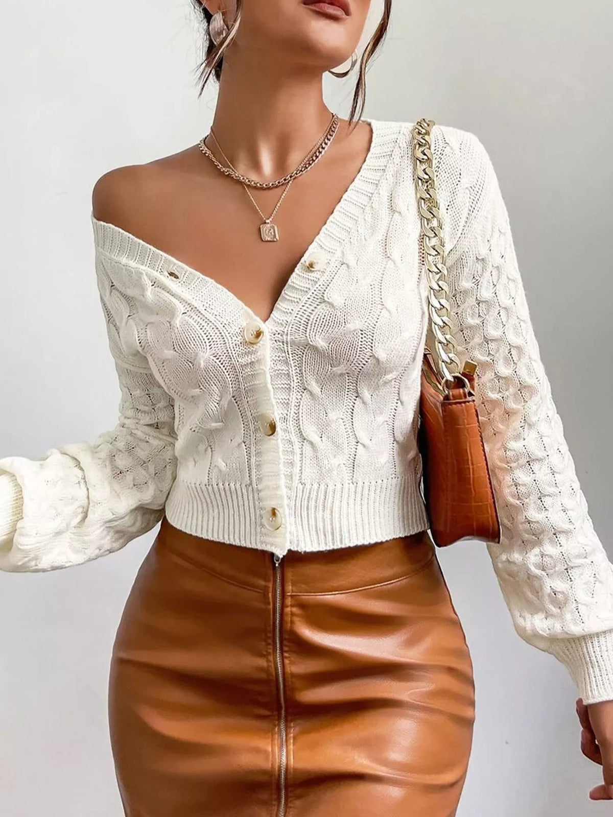 Kabelstickad cardigan med knappstängning i polyester – bild 2