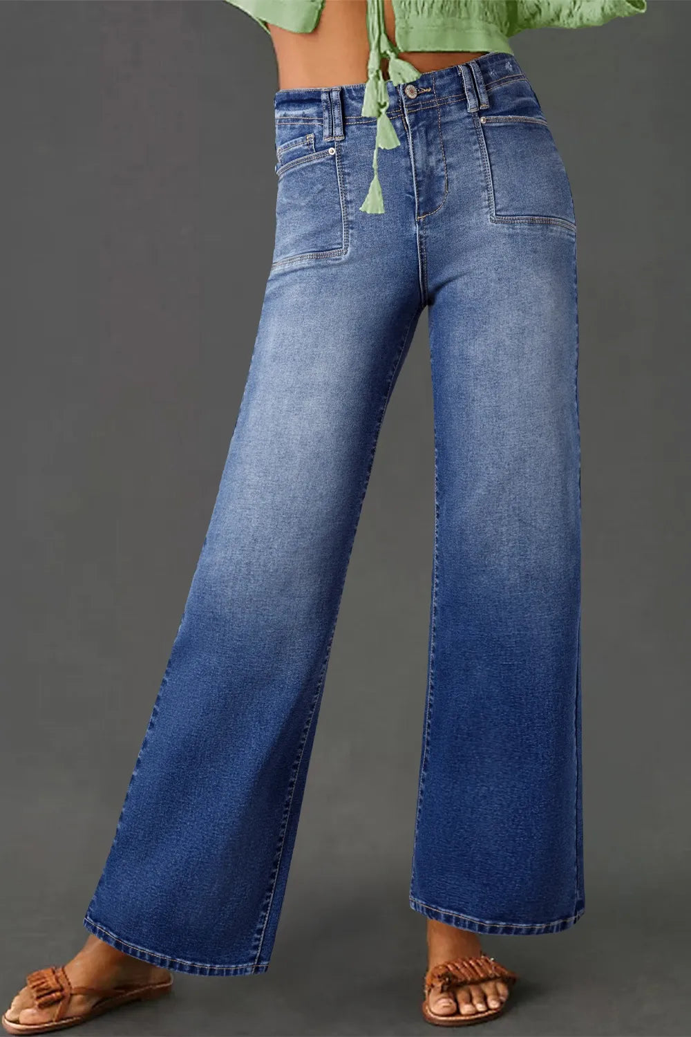 Vida jeans med hög midja och fickor – bild 14