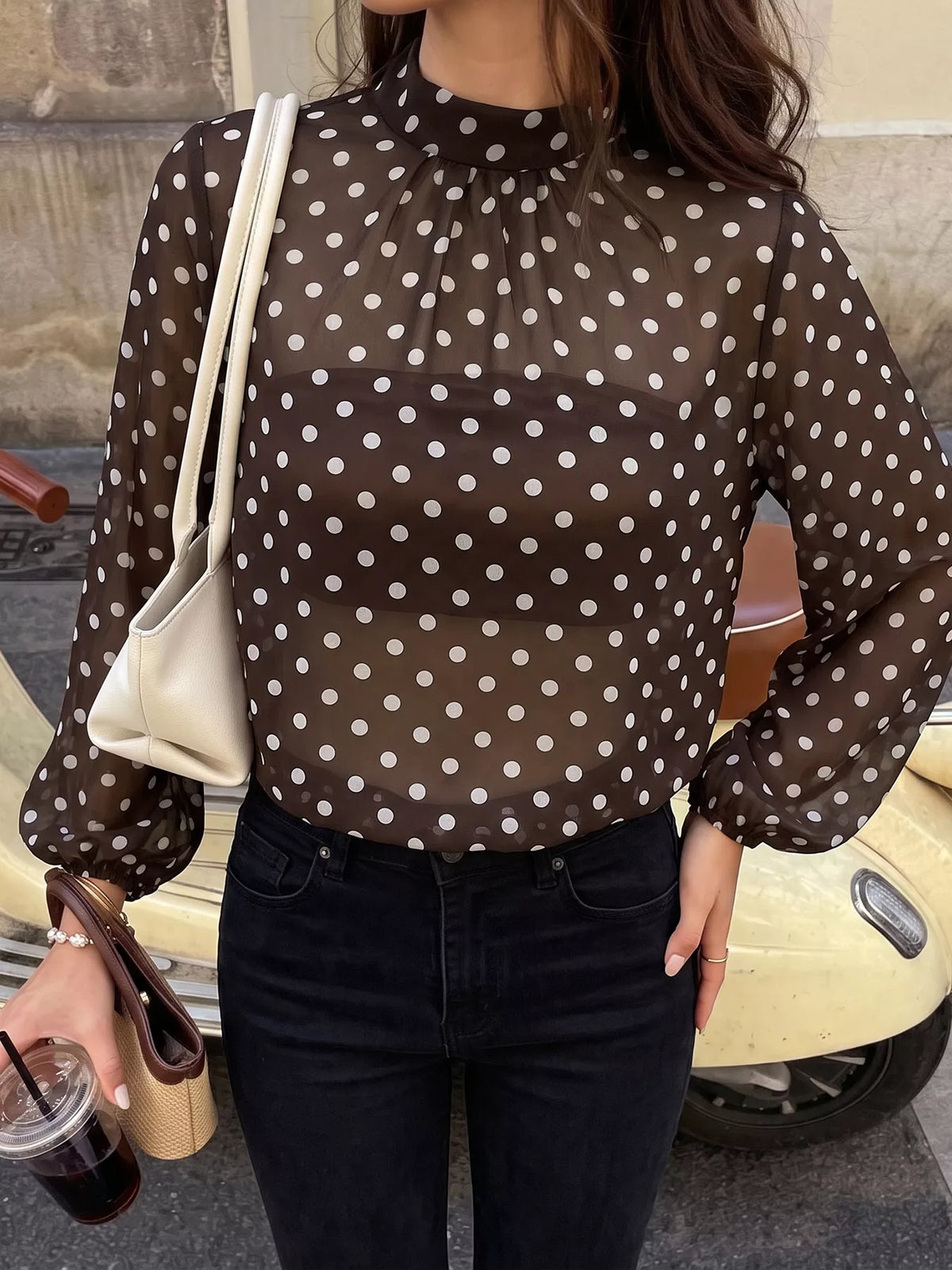 Prickig blus – bild 8