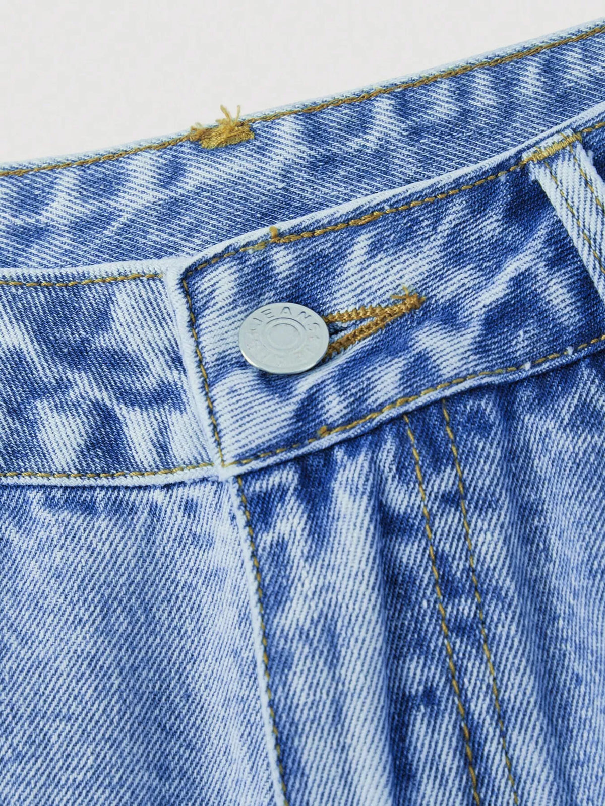 Broderade shorts med körsbärsmotiv – bild 3