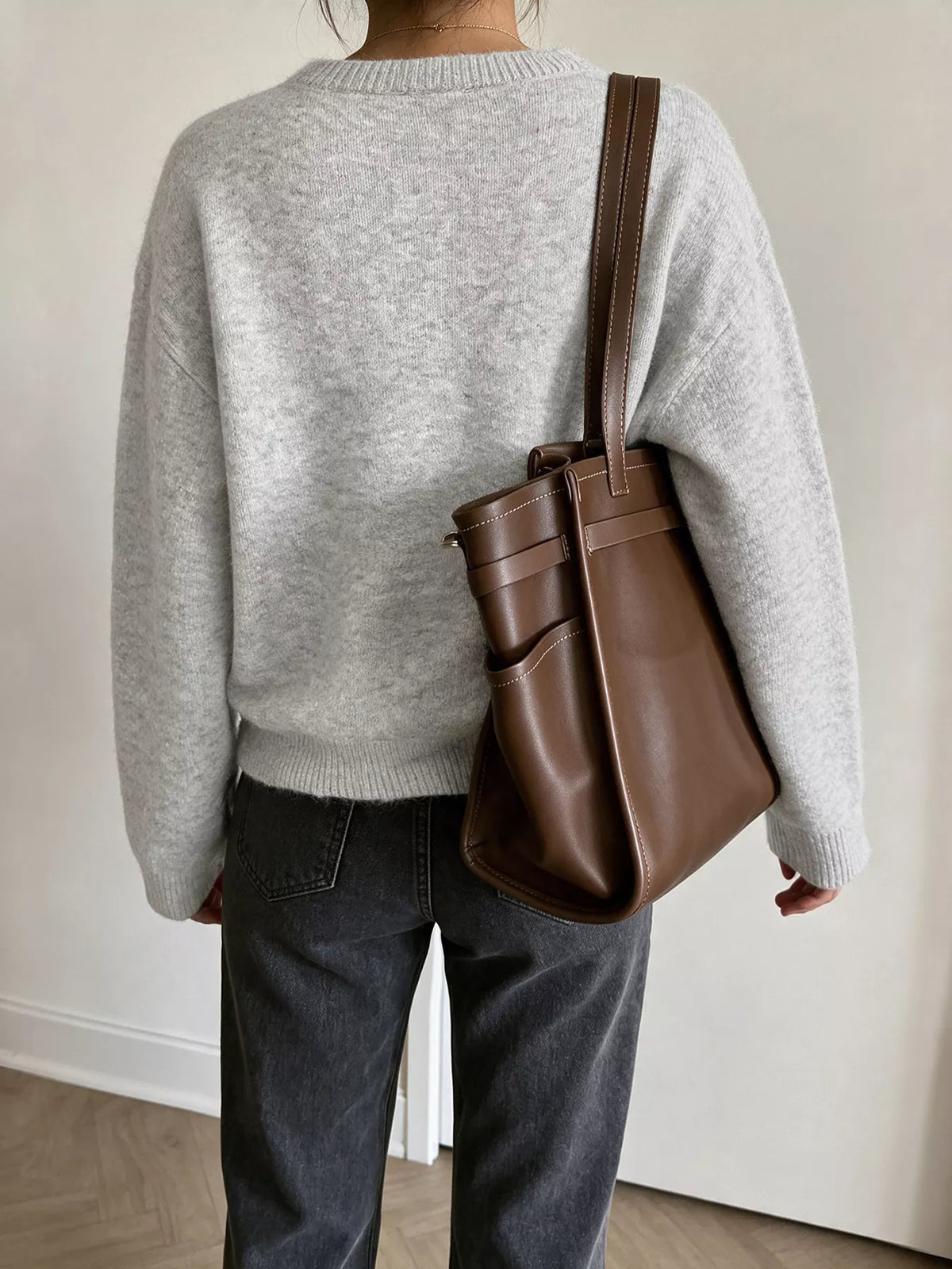 Cardigan med rund halsringning och knappstängning – bild 13