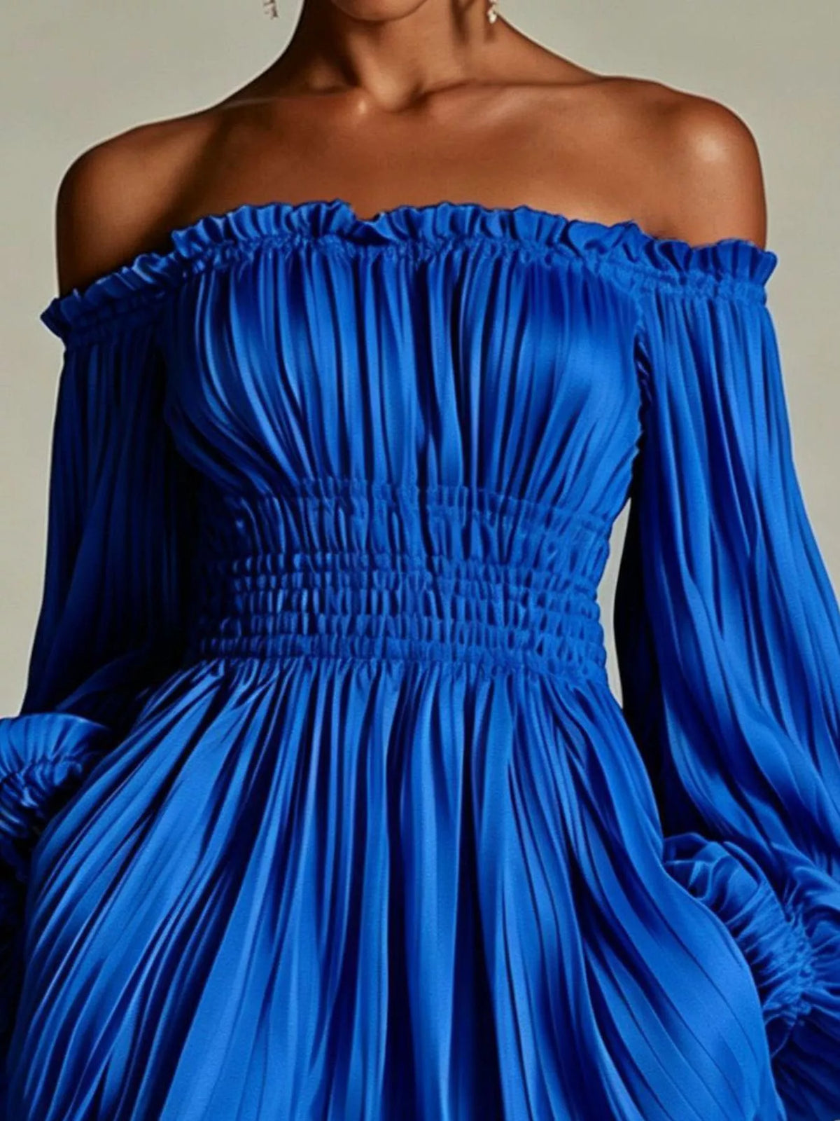 Veckad offshoulder miniklänning med fickor – bild 11