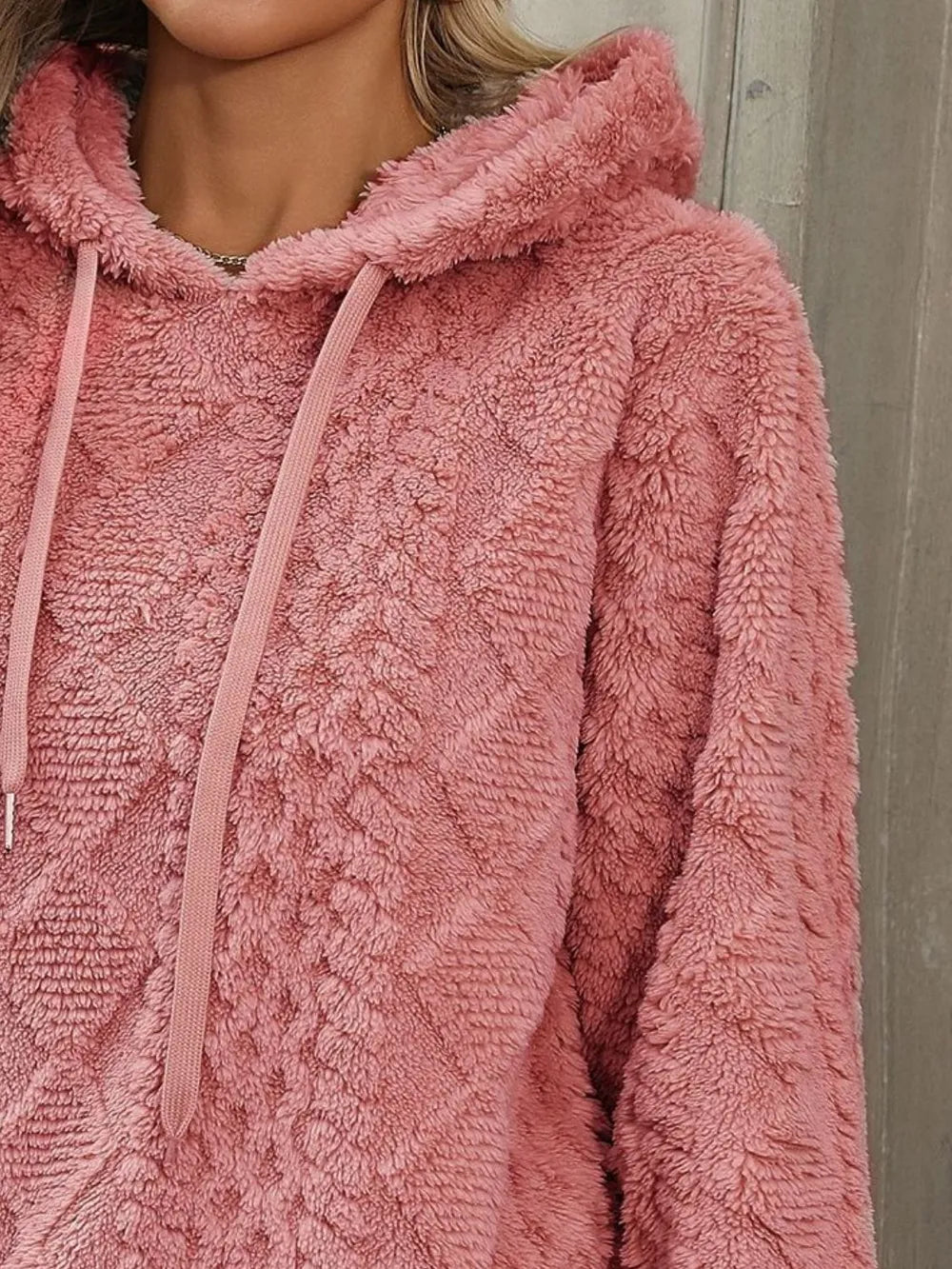 Långärmad hoodie med mjuk lugg – bild 8