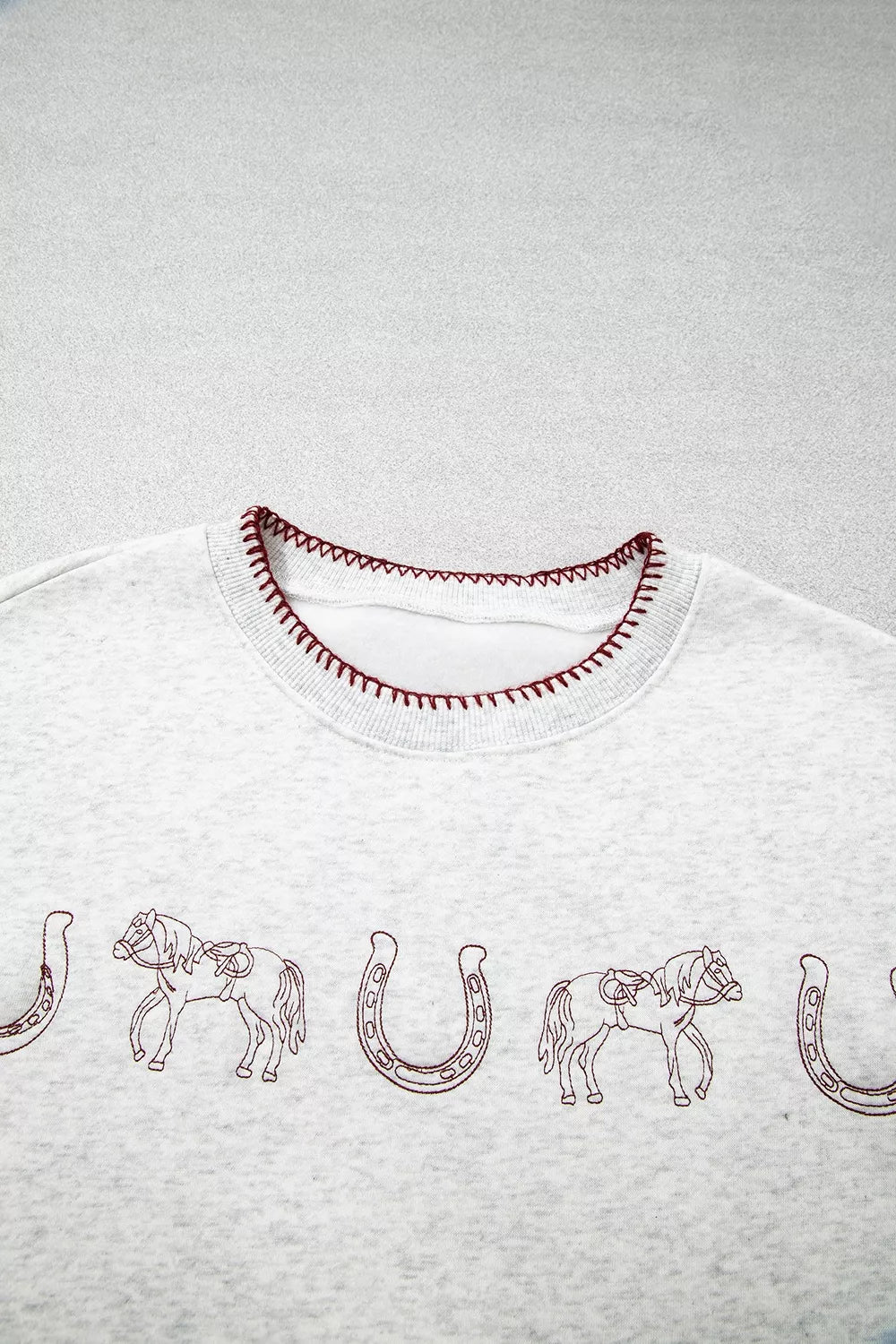 Sweatshirt med rund halsringning och tryck – bild 7