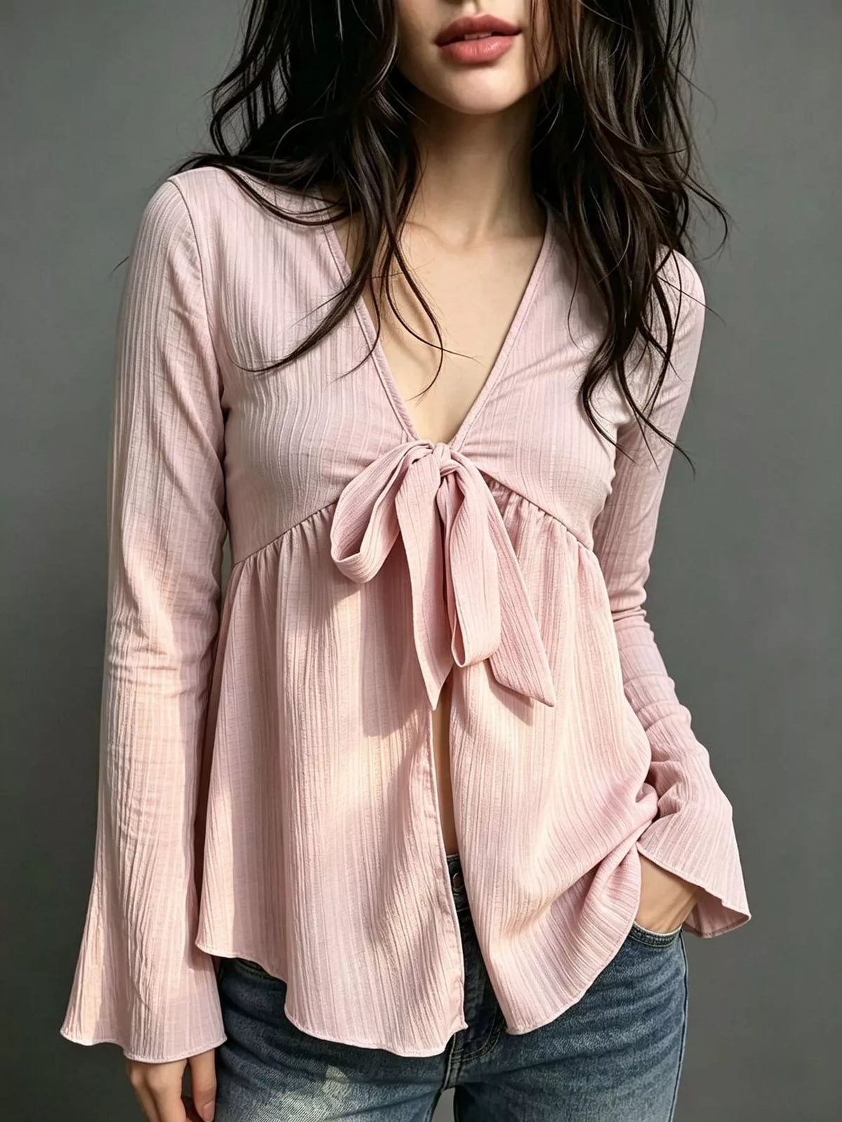 Blus med utsvängd ärm och babydoll-modell – bild 14