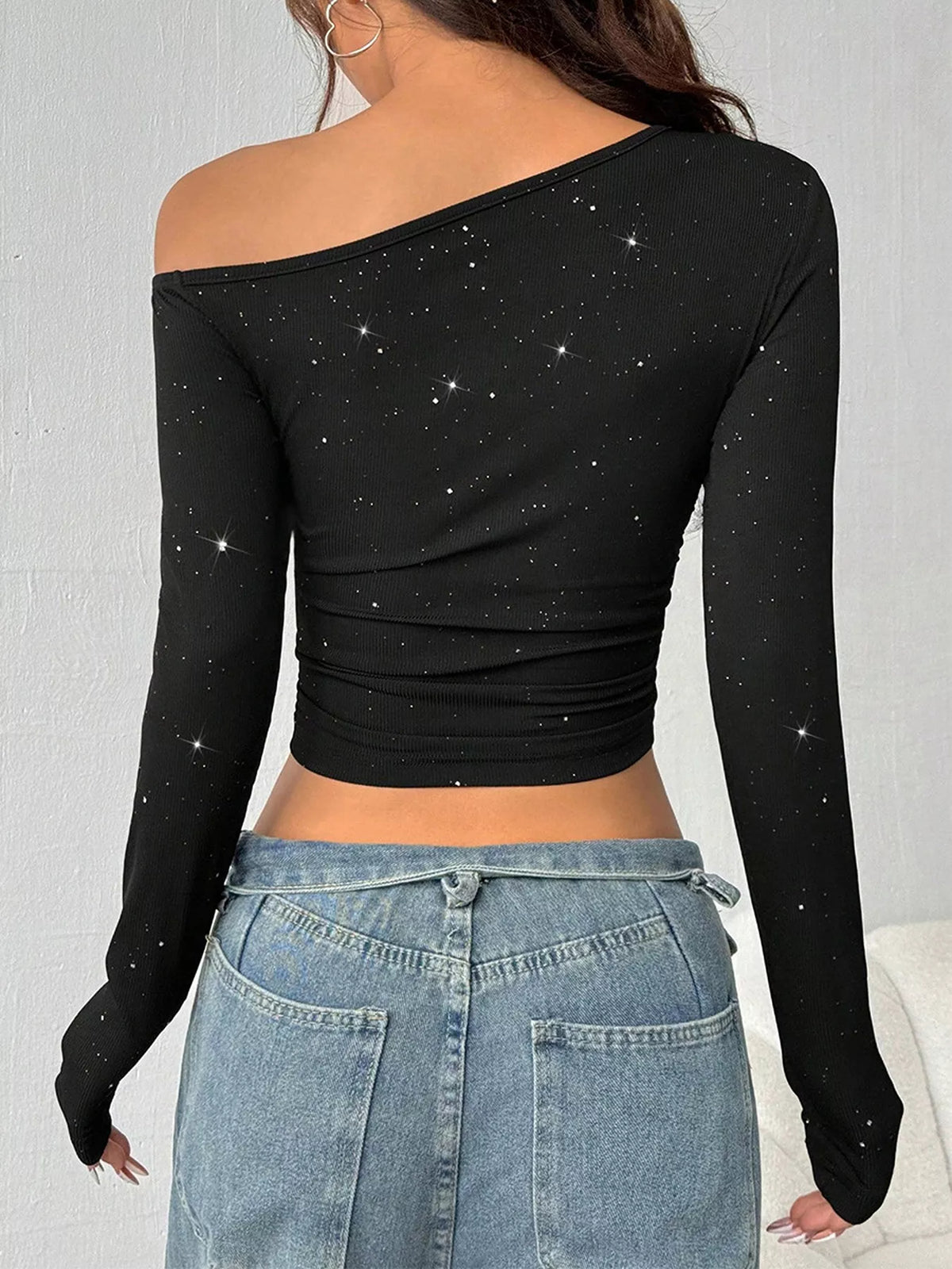 Kort t-shirt i glitter – bild 5