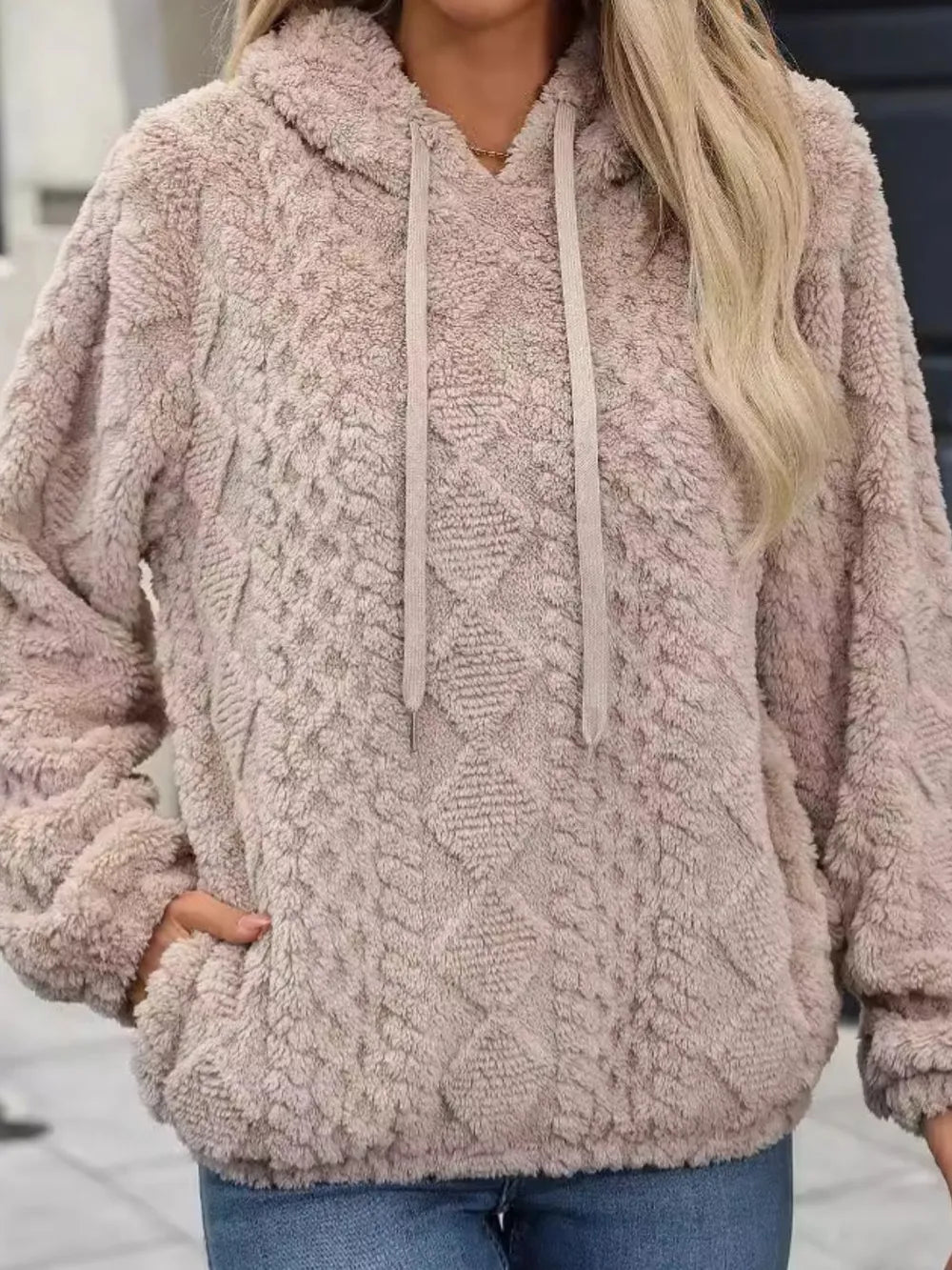 Långärmad hoodie med mjuk lugg – bild 3