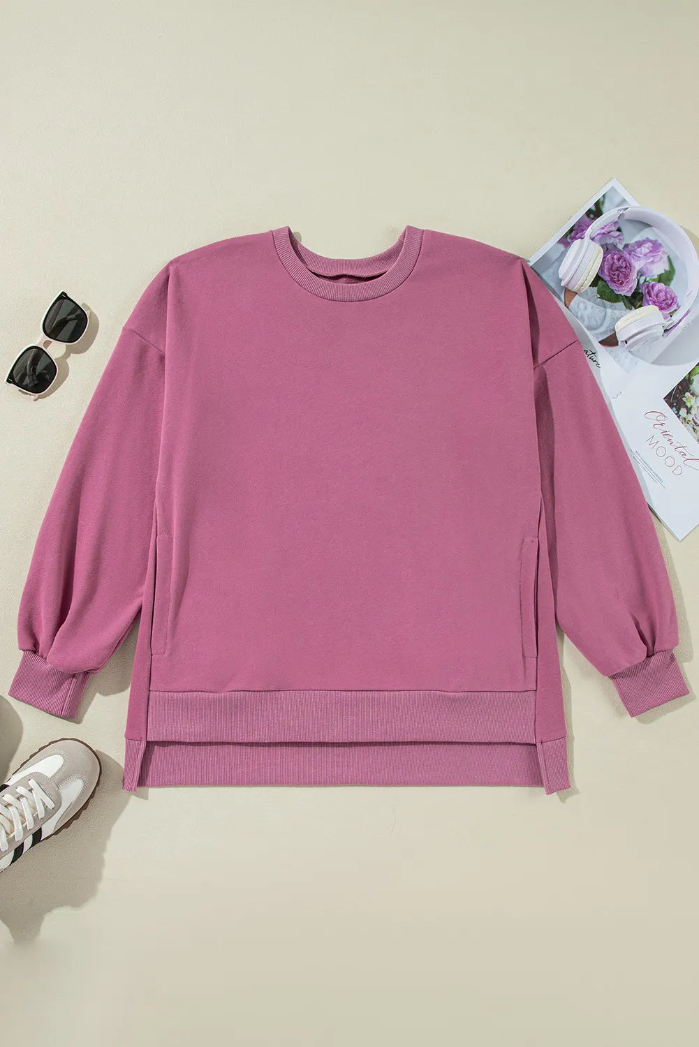 Långärmad sweatshirt med rund halsringning och asymmetrisk nederkant – bild 19