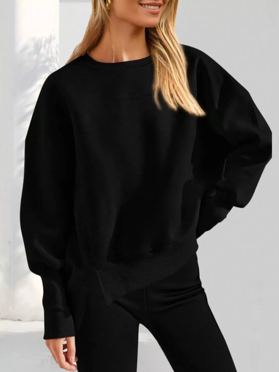 Ledigt sittande sweatshirt med slits – bild 22