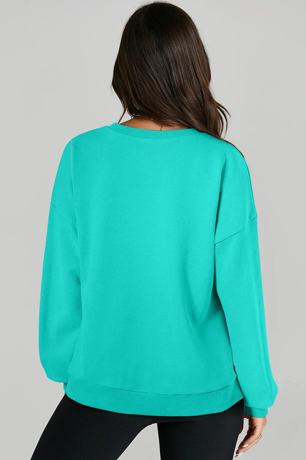 Långärmad sweatshirt med rund halsringning och asymmetrisk nederkant – bild 22