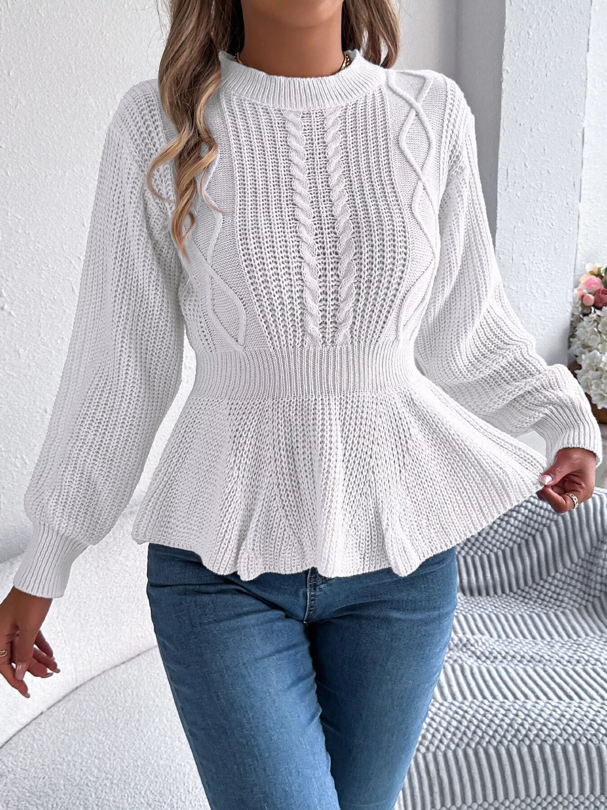 Kabelstickad tröja med peplum – bild 12