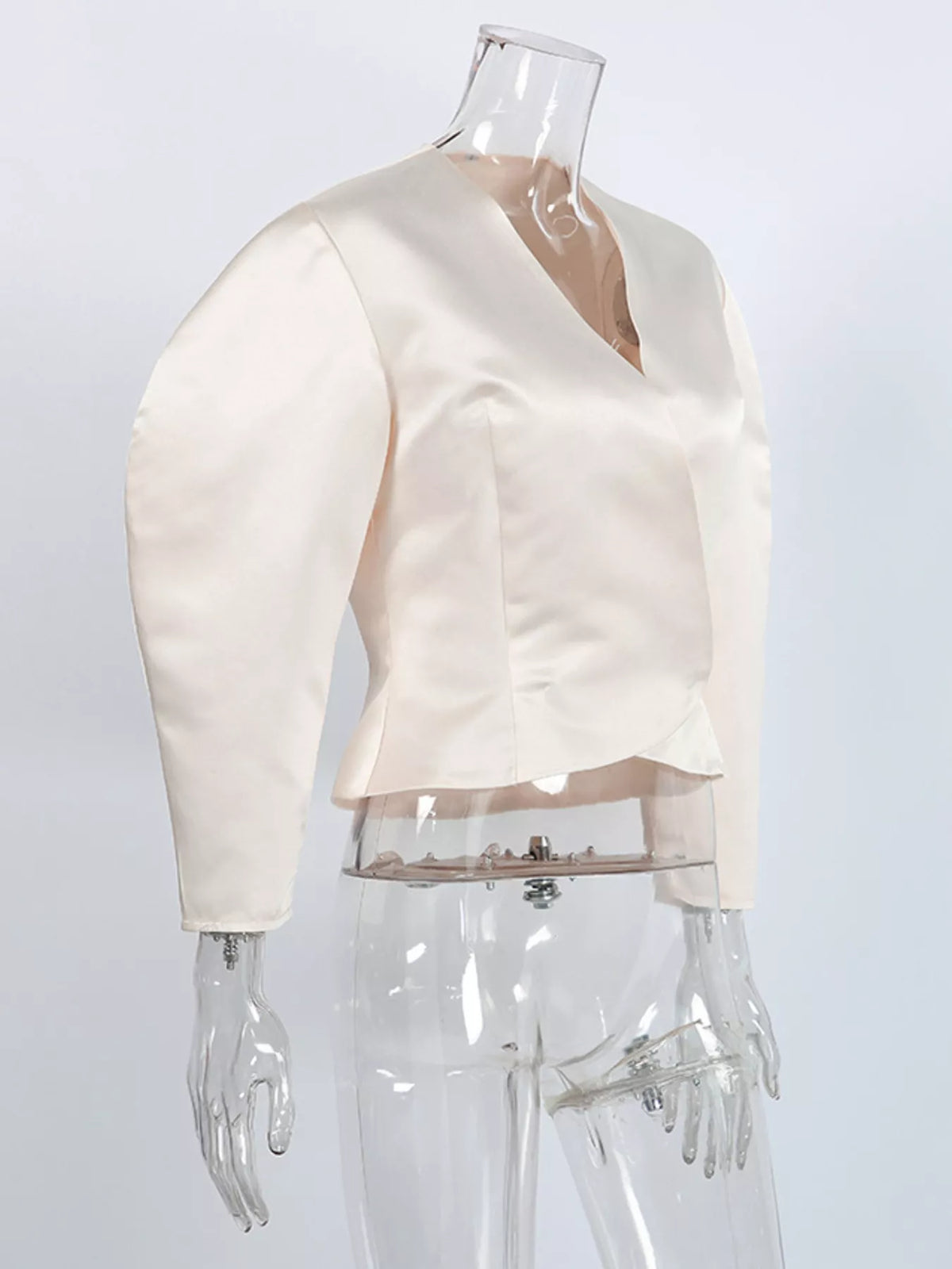 Blus i satin med omlott – bild 6