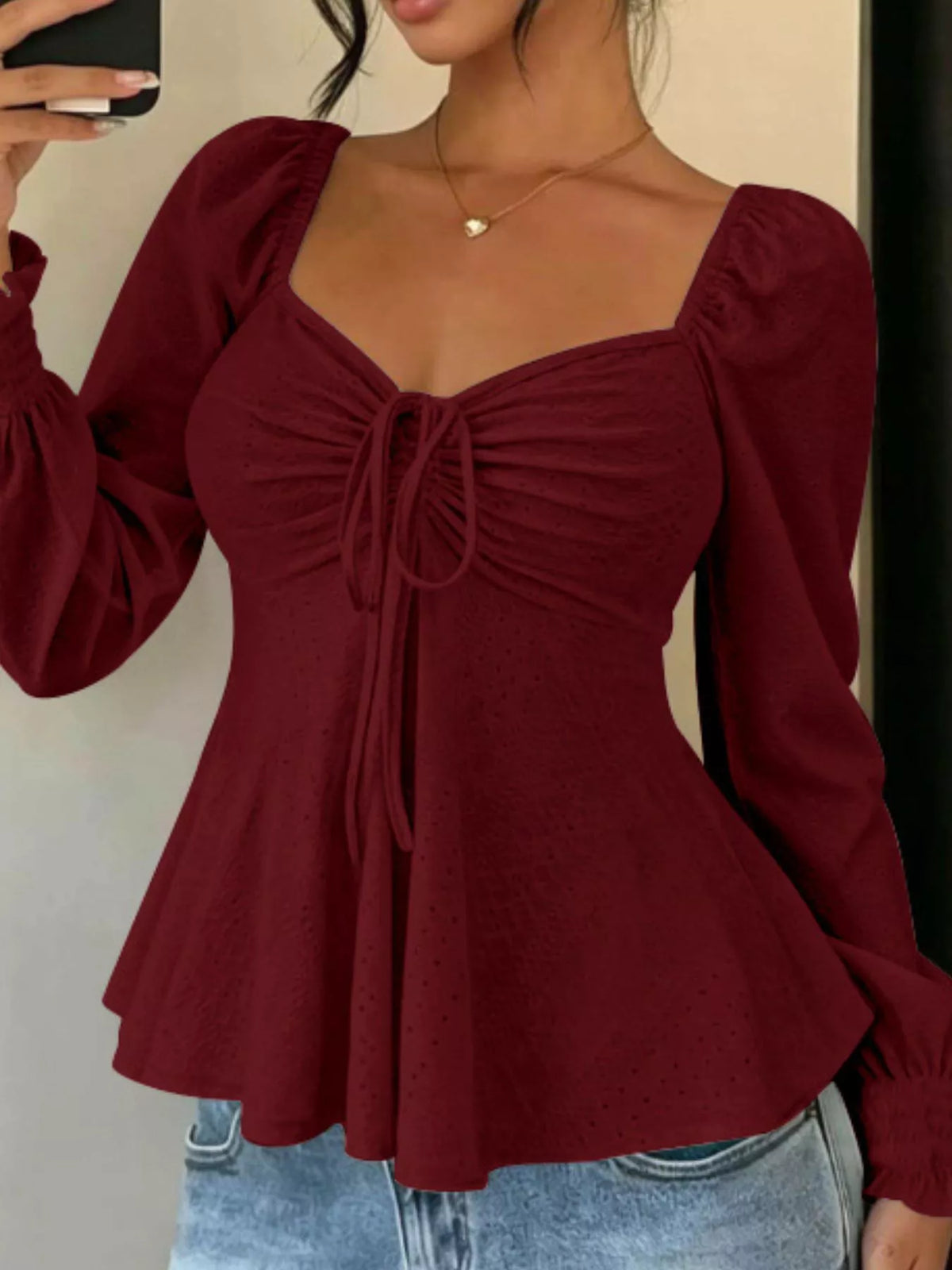 Rynkad topp med peplum – bild 7
