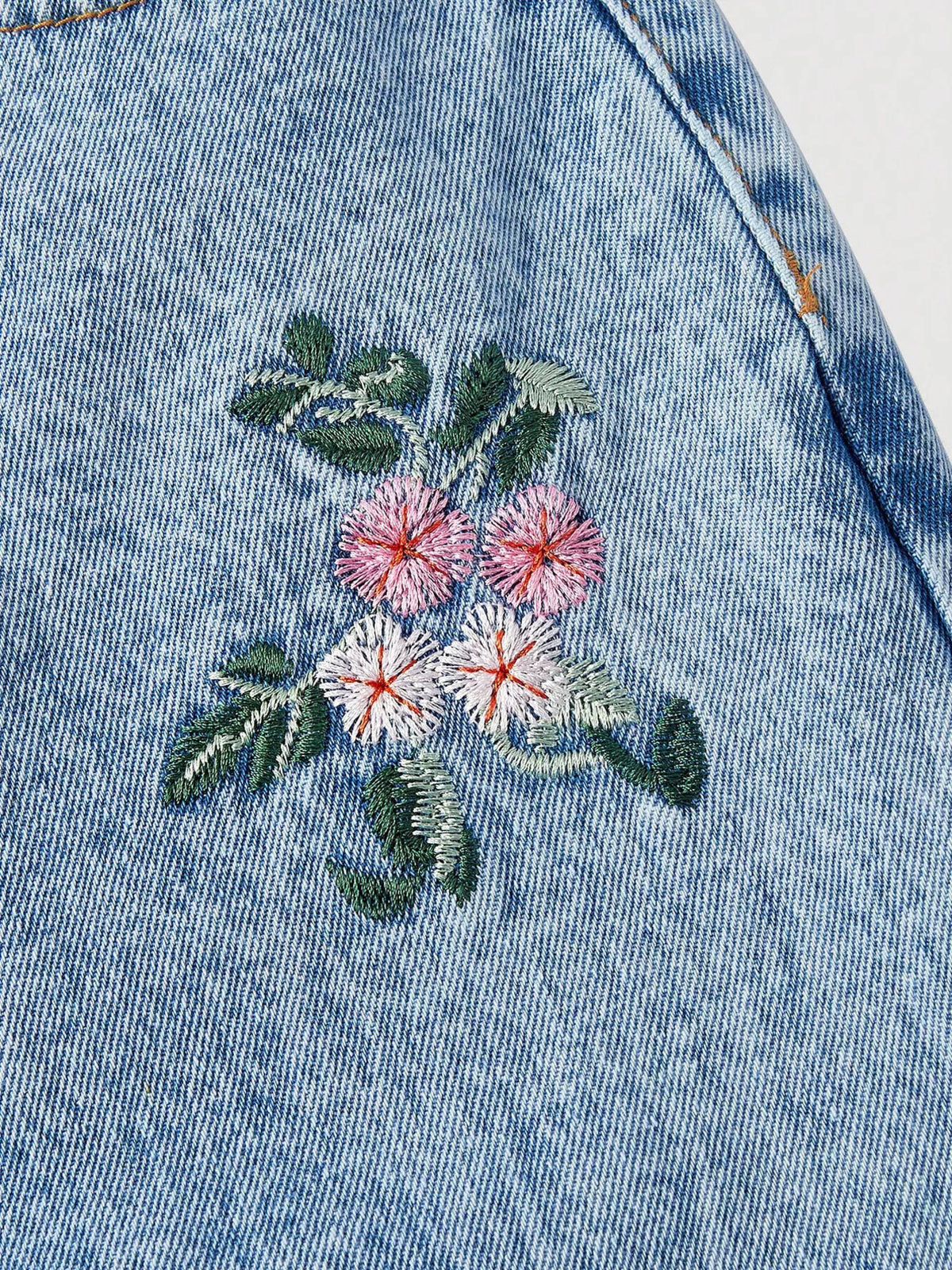 Vida broderade jeans med fickor – bild 2