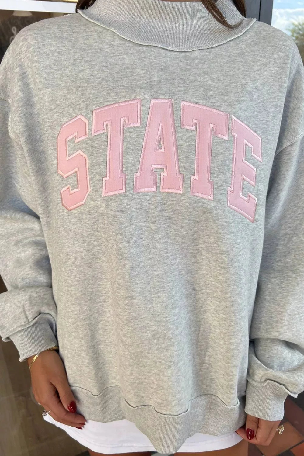 Ledigt sittande oversize sweatshirt med hög halsringning – bild 3