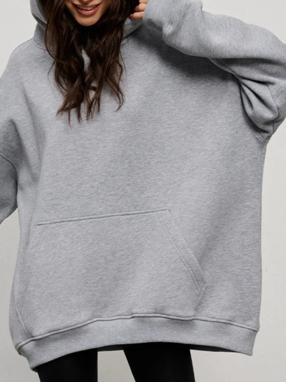 Långärmad hoodie med sänkt axel – bild 2