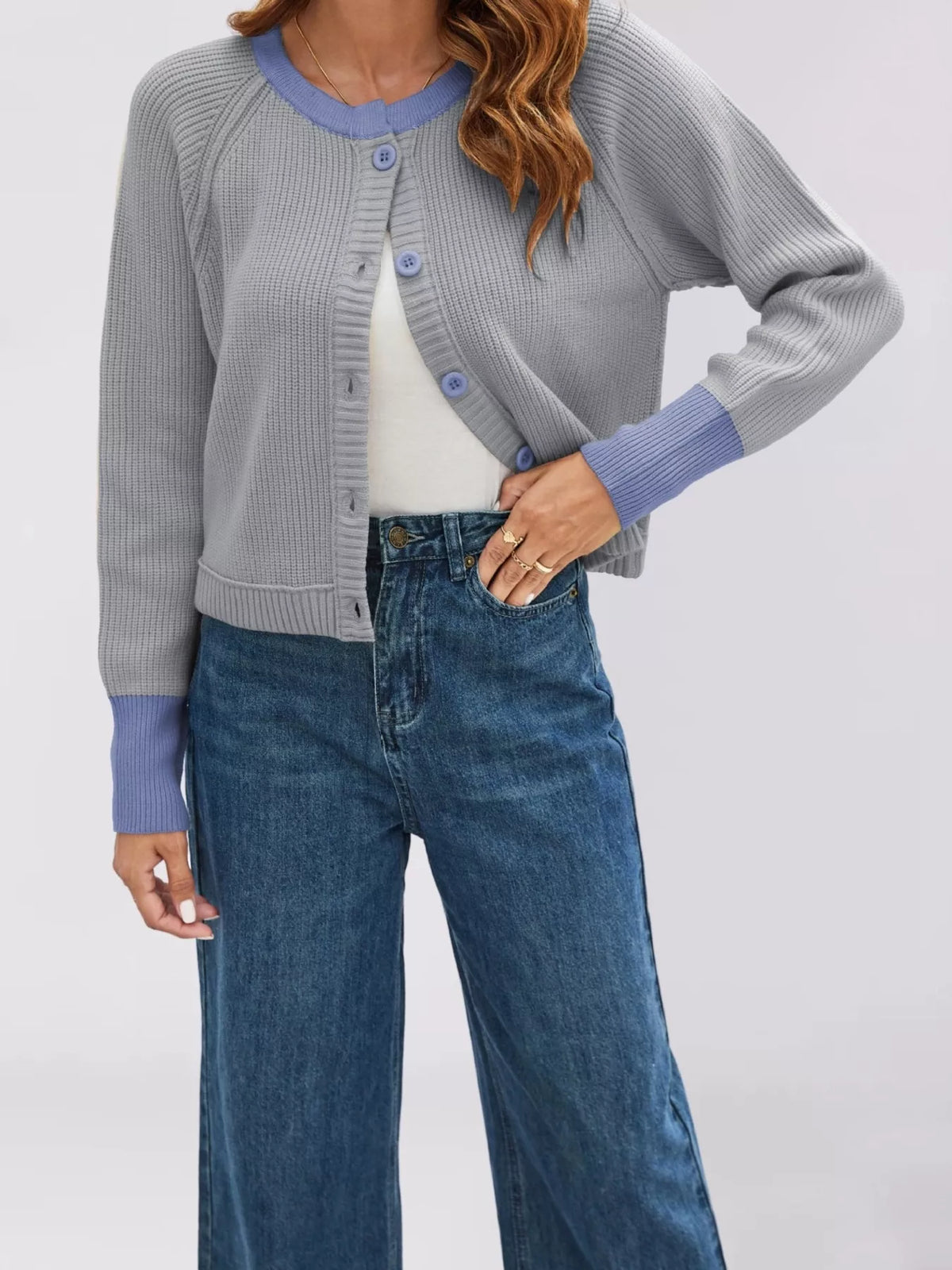 Ribbad cardigan med färgblock – bild 8