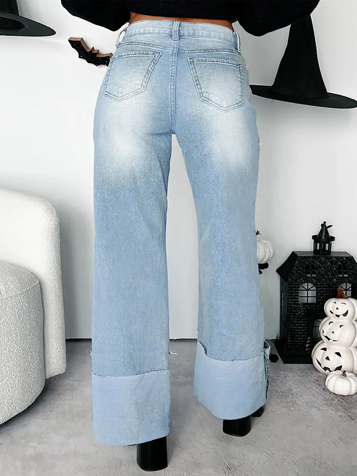 Vida jeans med hög midja och uppvikt kant – bild 4