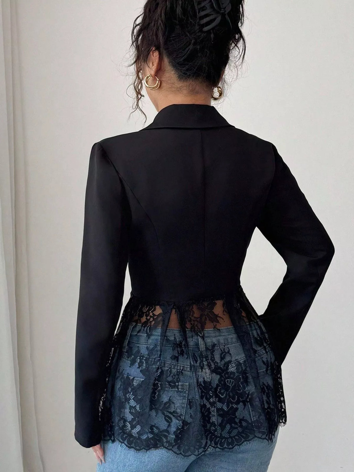 Blazer med en knapp och spetskant – bild 3