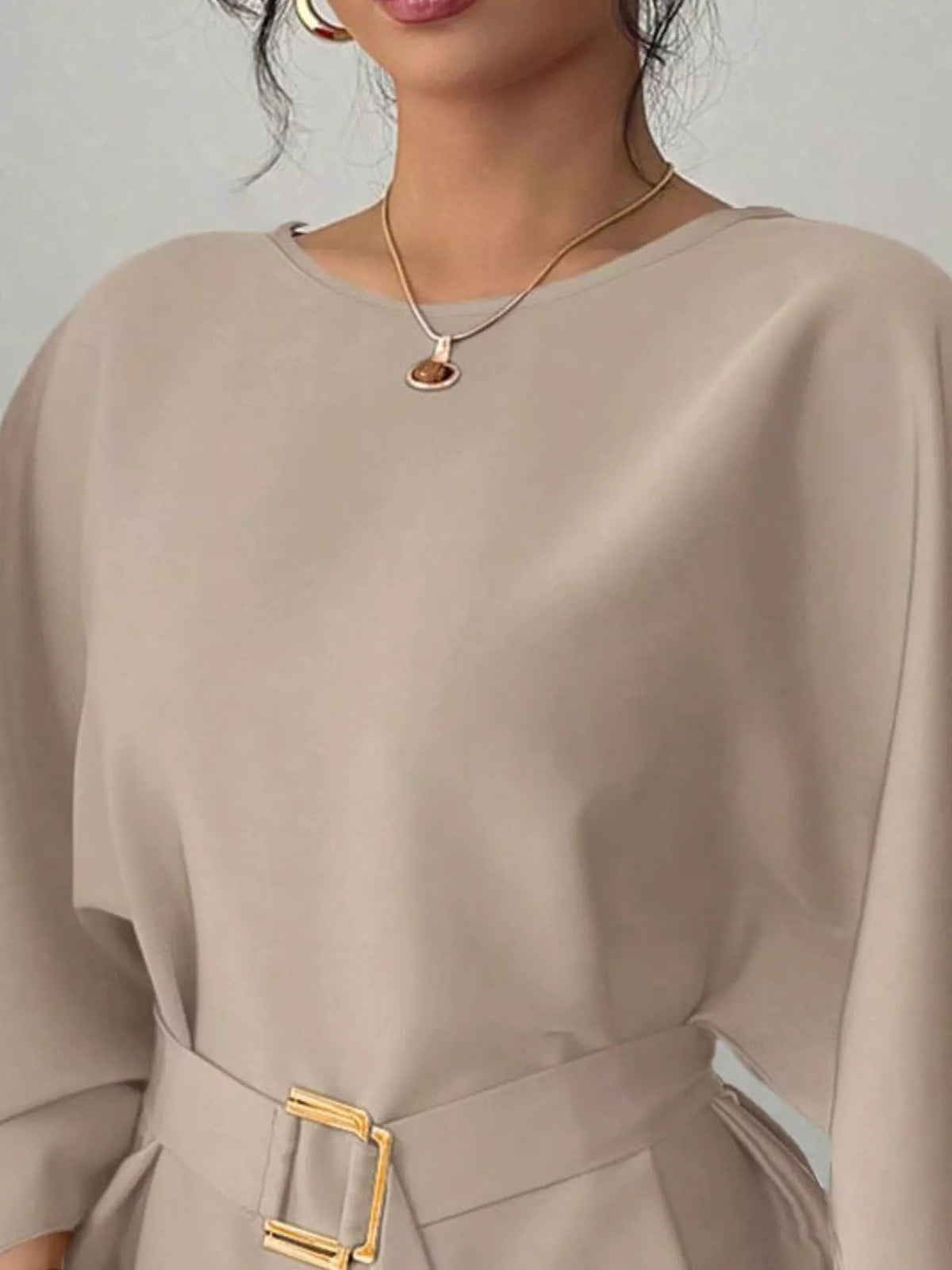 Blus med rund halsringning och fladdermusärm – bild 23