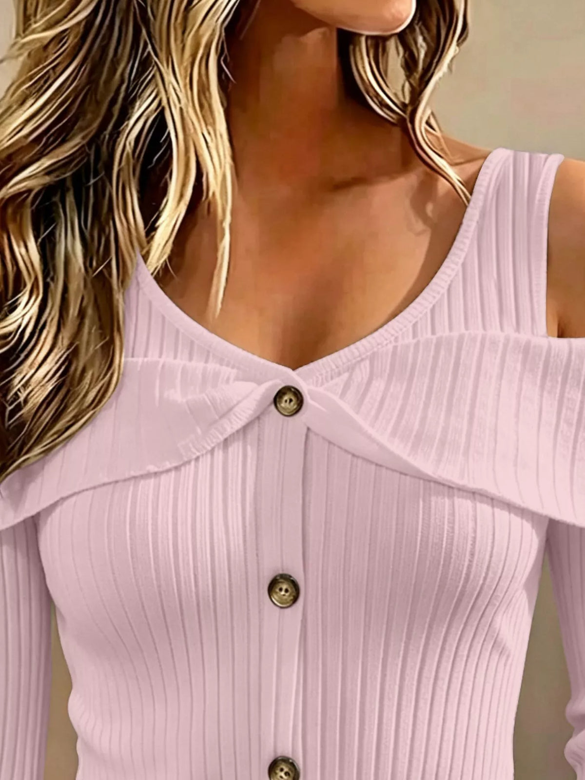 Ribbad offshoulder topp med knappstängning – bild 11