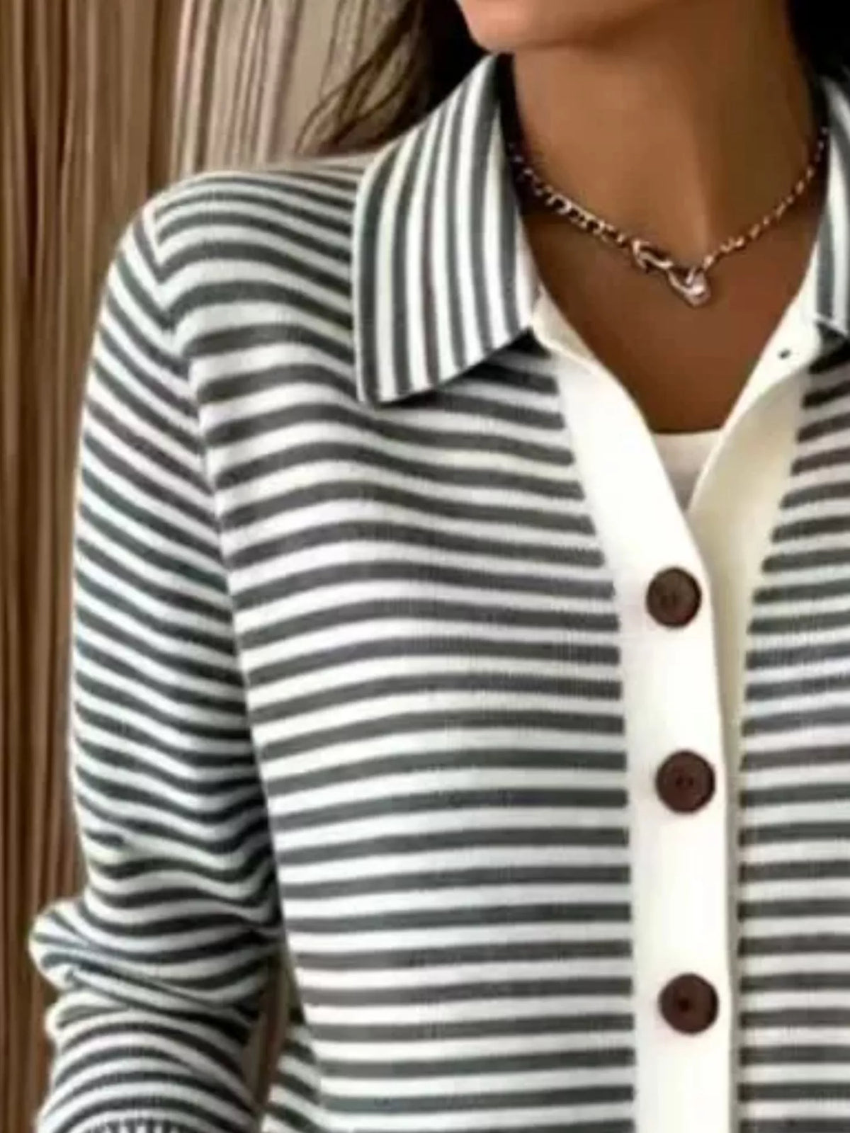 Randig cardigan med krage – bild 4