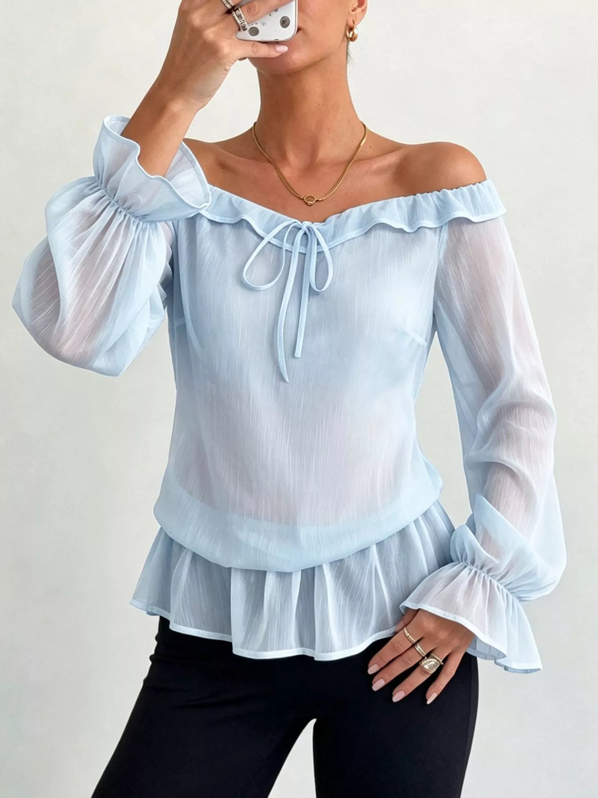 Blus i chiffong med peplum – bild 12